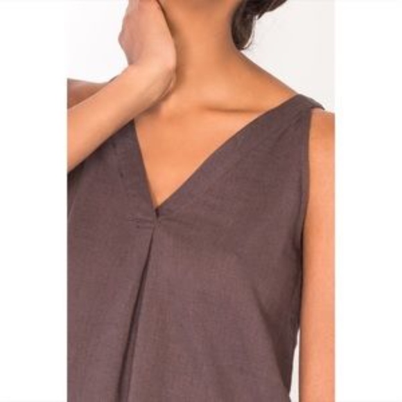 Linen Top - Picture 2 of 7